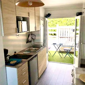 https://studette-les-petites-hirondelles-vue-mer-plage-a-50m.inbrittany.com