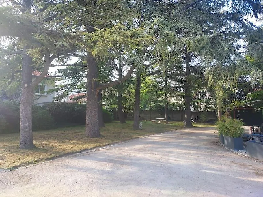 Appartement Loft Ravissant Avec Jacuzzi Et Parc à Orange