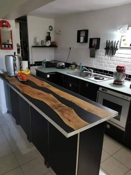 Appartement Loft Ravissant Avec Jacuzzi Et Parc à Orange