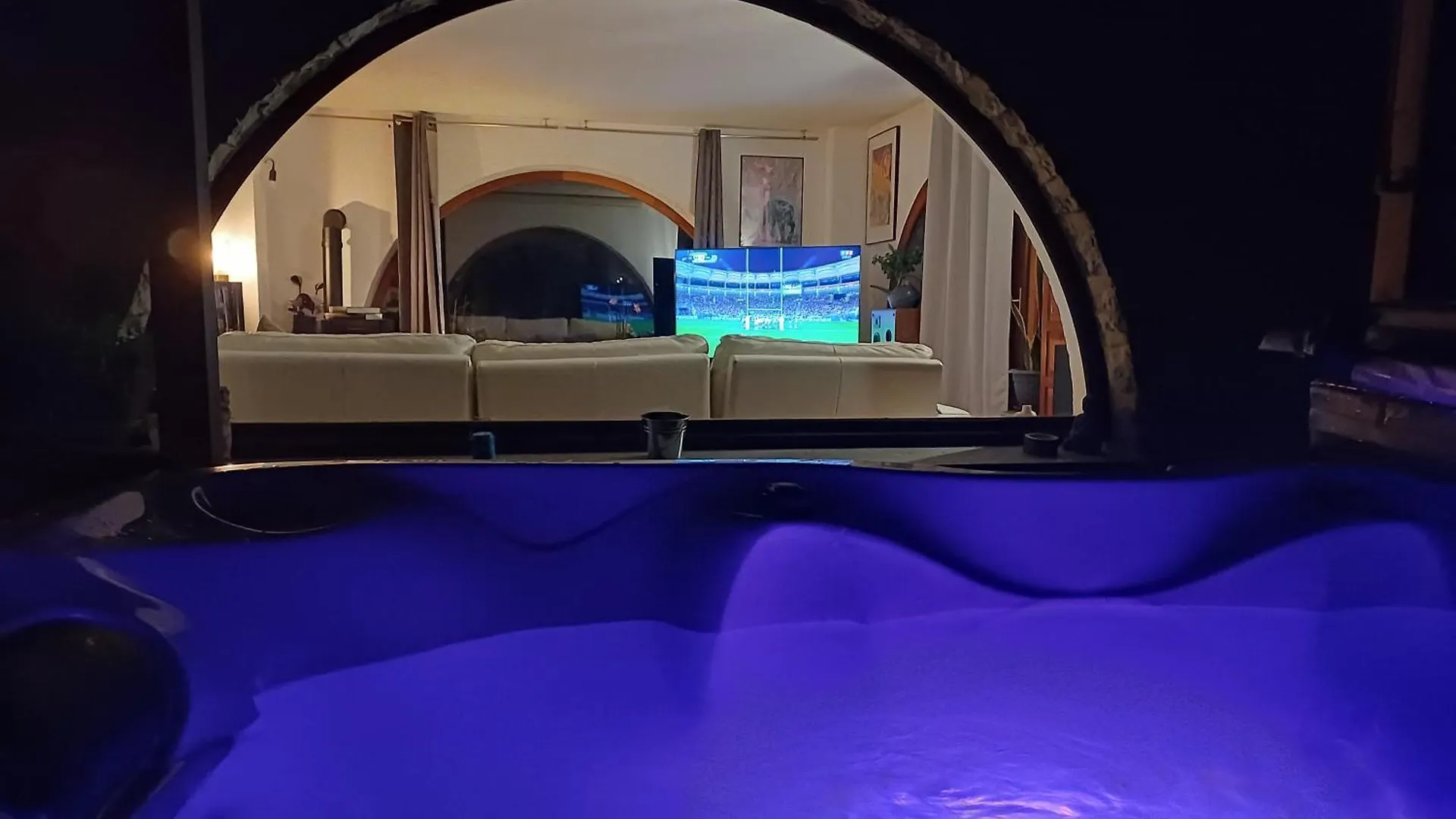 Appartement Loft Ravissant Avec Jacuzzi Et Parc à Orange  France